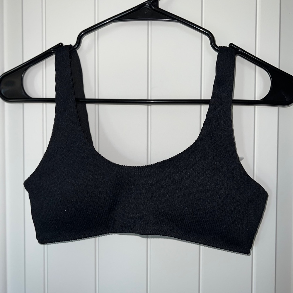 BuffBunny Chasing Waterfalls Bikini Top - Black